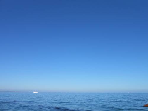 синее море и небо
