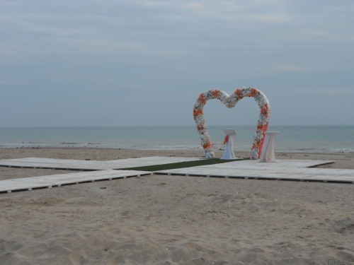 свадьба на берегу